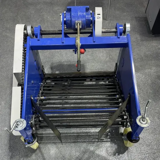 Corrosion-Resistant 4UC-90 0-250mm Depth Adjustment Radius 900mm Working Width Potato Harvester