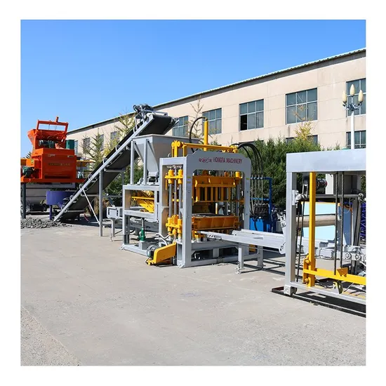 Small Qt5-15 Cement and Clay Kerbstones Making Machine One Meter Long