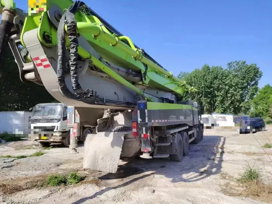 The Zoomlion 62-Meter Concrete Pump Truck Used for Sale Uses a Mercedes-Benz Chassis