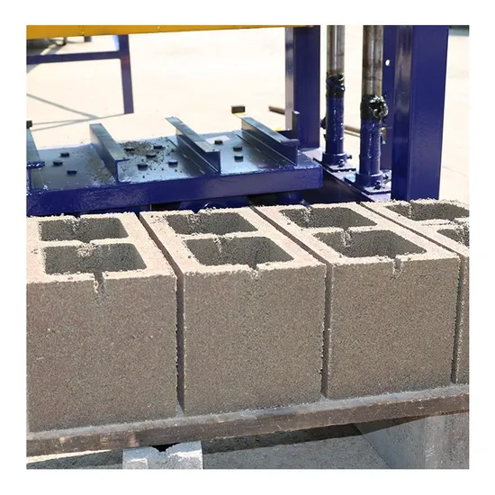 Hot Selling Hollow Cement Brick Making Machinery Qtj4-35 Made in China