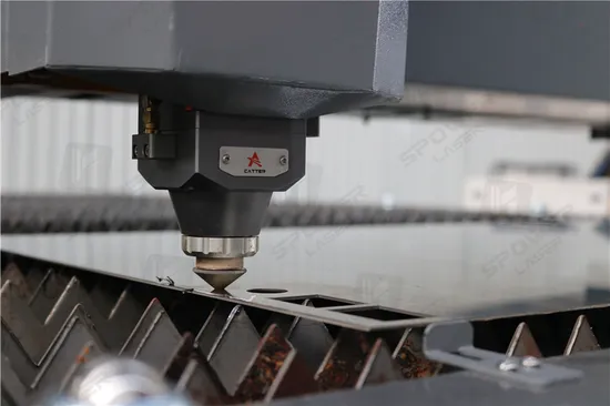 CNC Manufacturer 3kw CNC Fiber Laser Engraving and Cutting Machine 3015 Plate and Tube Fiber Laser Cutting
