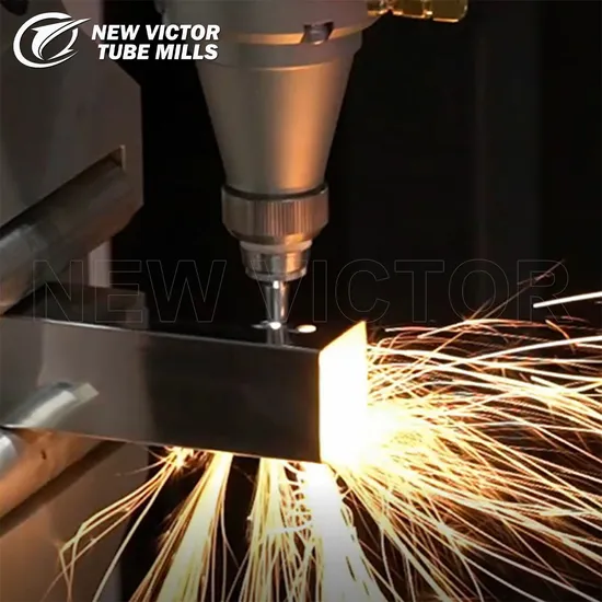 Manufacturer Provided Factory Price Steel Pipe & Tube Laser Cutting Machine