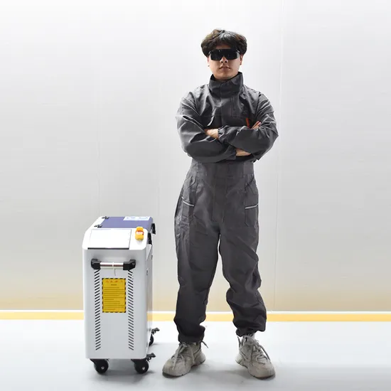 Pulse Laser Cleaning Machine Graffiti Stripping100W 200W