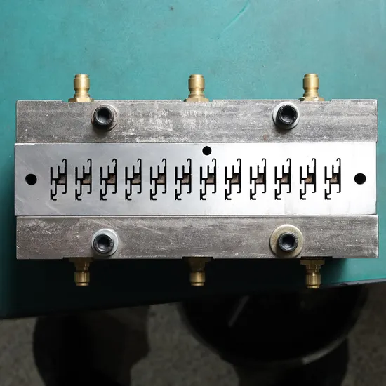 PA66GF25 Nylon Heat Insulation Strip Production Mould