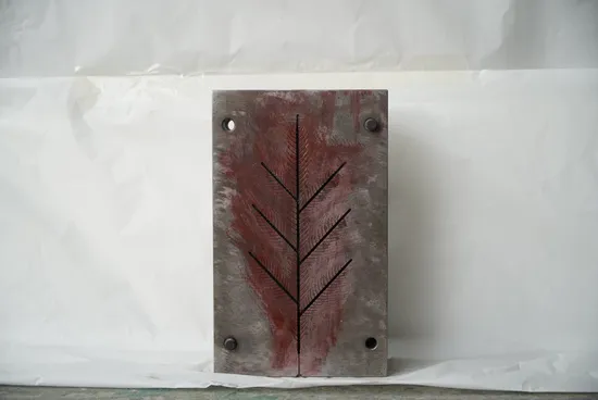 Customized PE Injection Mold with Good Injection Molding Service China Factory