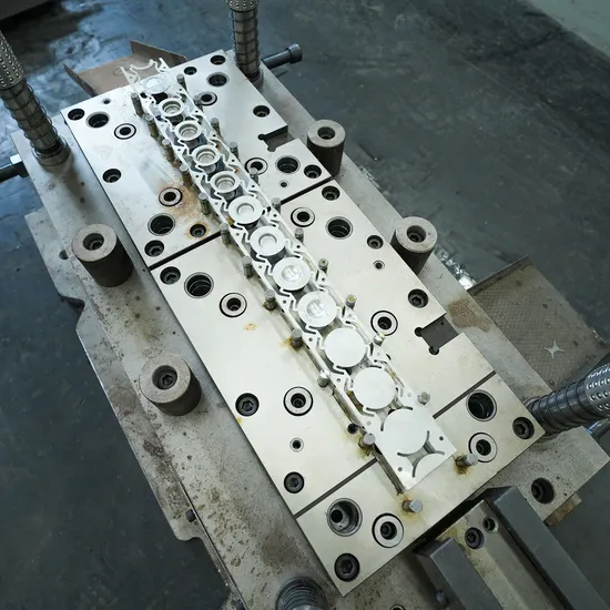 OEM High Precision CNC Small Machinery Drilling Metal Plastic Spare Car Parts Mould