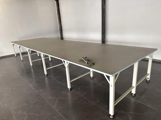 Professional Height Adjustable Table for Versatile Garment Cutting