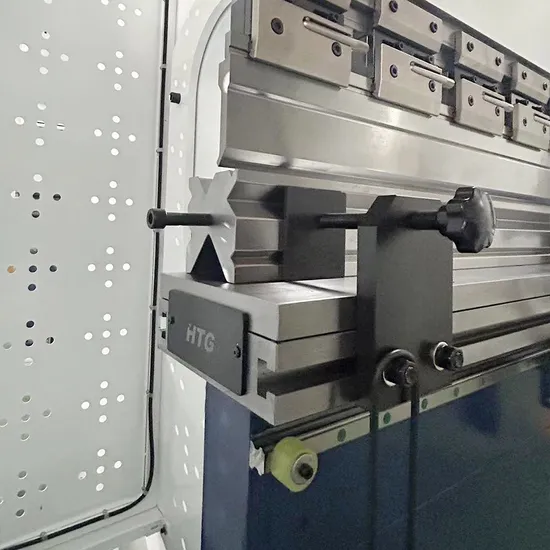 Electro-Hydraulic CNC Bending Machine/ Sheet Metal Press Brake for Alloy/ CS
