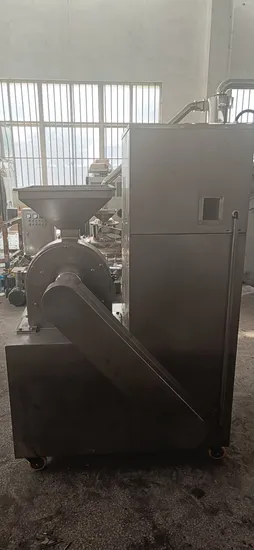 Dust Collecting Crusher Crushing Machine for Pepper Milling