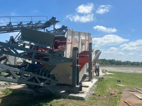 Hot Sale Limestone Heavy Mining Equipment Rock Mobile Crusher Plant