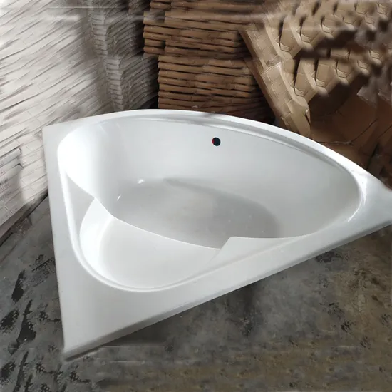 Britain Hot Sale Bathroom Acrylic Freestanding Triangular Apron Massage Bathtub