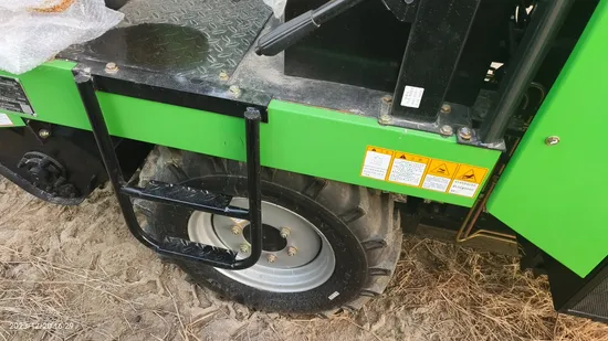 Low Center of Gravity Design Paddy Tires Optional for Low-Lying Land 2 Row Corn Picker Maize Harvester