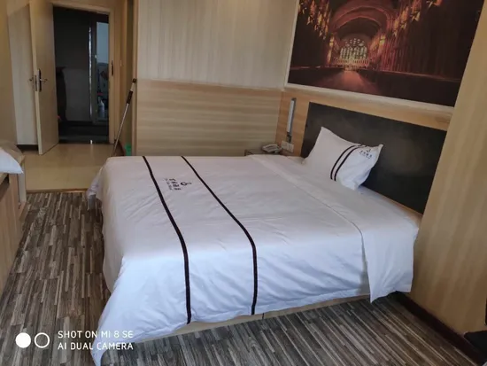 Bedding Set for Hotel Linen with Simple Typle