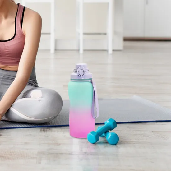 Manufacturer′s Direct Sales of Large Capacity Plastic Sports Water Bottles