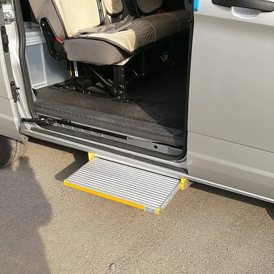 Aluminum Reliable Electric Sliding Side Steps for Caravans Vans