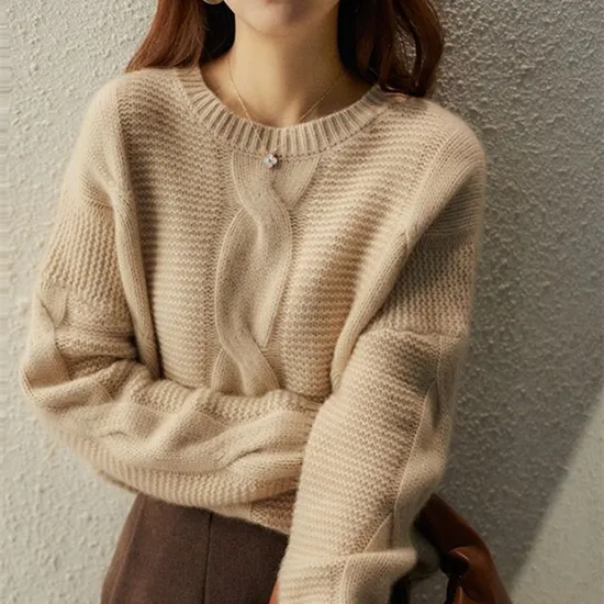 Cozy Turtleneck Pullover Sweater for Everyday Comfort and Style