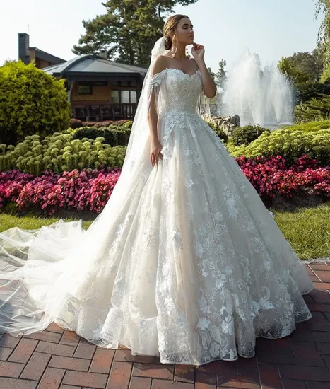 Wedding Bride 2024 New Summer Lace Long Sleeve Trailing Tail Wedding Fashion Muslim White Wedding Dresses