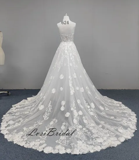 624 Sweetheart Neckline and Illusion Bodice Wedding Dress 3D Overlace and Big A-Line Skirt Bridal Gown Dress with Long Train Dress with Hot Sale New Style