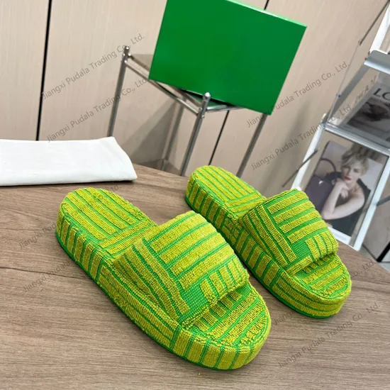 Luxury Trendy Summer Women′s Slippers Designer Slipper Luxury Top Slippers for Women Shoes