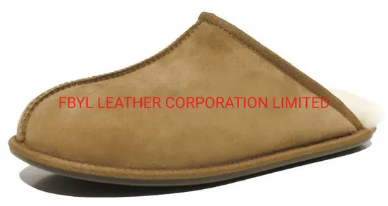 Men′s Indoor Slipper Made with Shearing Fur for Winter (FB-22003)