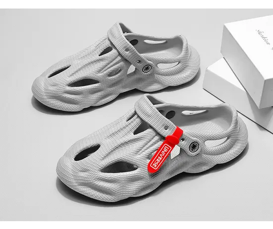 Wholesale Most Popular Outdoor Sports Shoes Fashion Casual Sandals Beach Sandals EVA Men′s Clogs