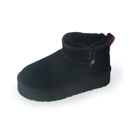 Women′s Insulated Waterproof Cowhide Snow Boots with Wool Lining