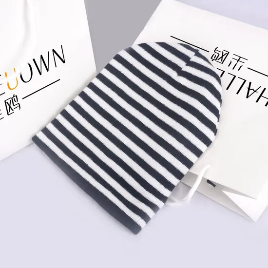New Design Fashion Wholesale Unisex White and Black Striped Slouchy Acrylic Winter Beanie Hat