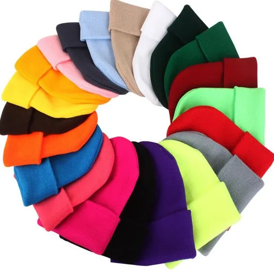 Wholesale Unisex Custom Logo Acrylic Plain Winter Beanie Hat