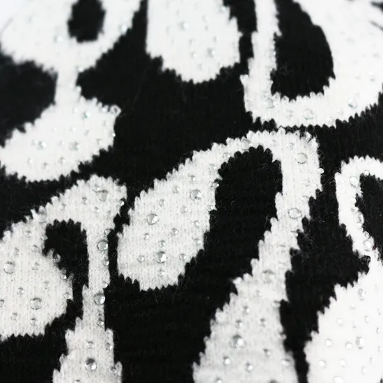 Wholesale Acrylic 2 Tone Custom Beny Gorro Logo Oversized Knitted Rhinestone Winter Knit Jacquard Beanie Hats for Woman