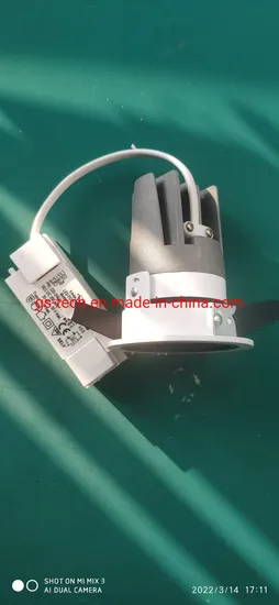 Factory Price High Quality Commercial Spot Light Narrow Angle Anti Glare COB 7W 9W 13W 30W Spot Down Light LED