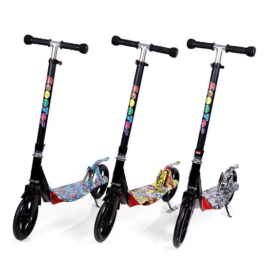 Childre Scooter Three - Wheel Flash Folding Foot Kids Scooter