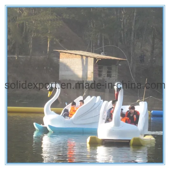 2 Seats and 4 Seats Pedal Boat with Slide for Tourist Scene