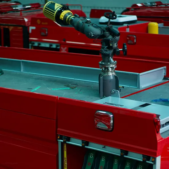 Efficient Firefighting Vehicle with 297kw Engine for Quick Response