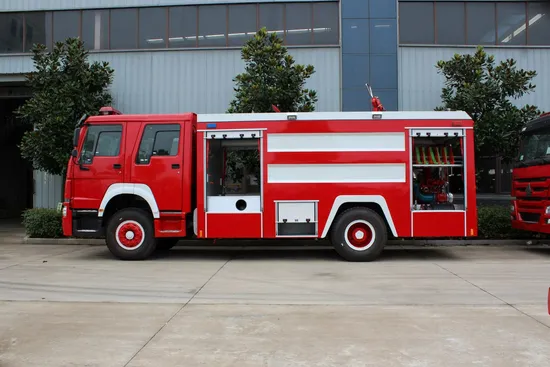 35. Sinotruk HOWO Water Tank with Foam Fire Fighting Truck