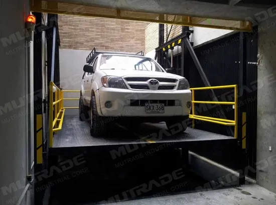 Four Post & Scissor Type Lifting Table Platform Dock Lift