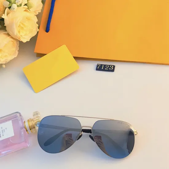 2024 Wholesale Brand Fashion Sunglass Designer Sun Glasses Women Men Shades Sunglasses