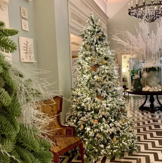 Premium Christmas Tree Artificial Canadian Fir Full Bodied Christmas Tree with Metal Stand Lightweight and Easy to Assemble