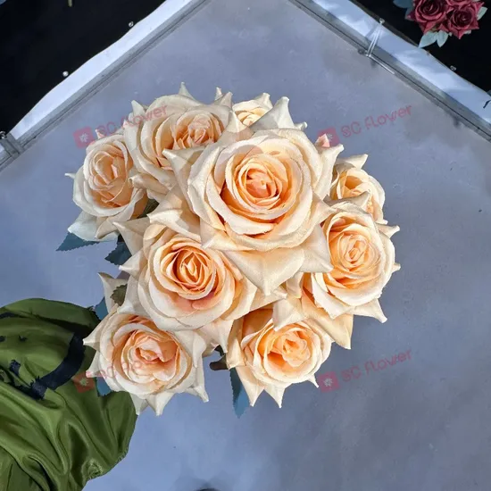 Wholesale Champagne Color Rose Bouquet Artificial Silk Flowers for Gift Photography Wedding Decor