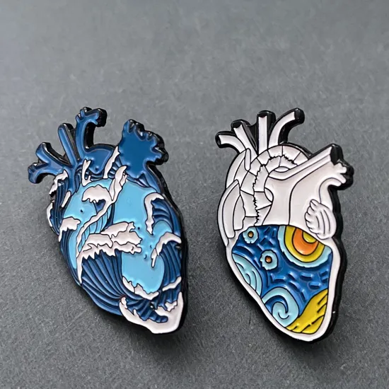 Wholesale Custom Lapel Nurse Doctor Medical Anatomy Heart Enamel Brooch Pin Badges