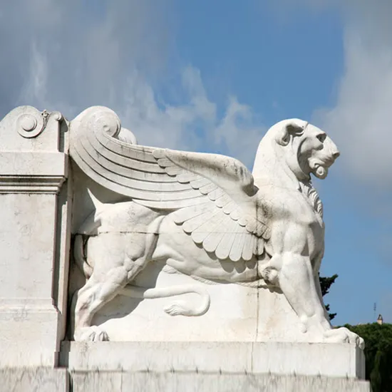 Hand Carved Marble Gate Lions Statue Sitting Winged Lion Statue for Outdoor Decoration
