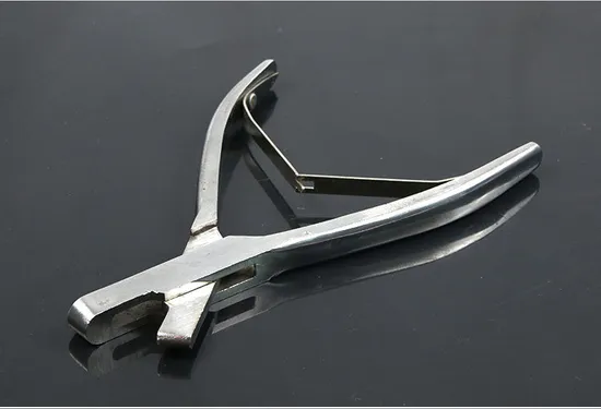 V Type U Type Ear Forceps for Veterinary Use