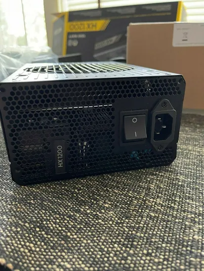 Corsair Hx Series Hx1200 1200W ATX12V V2.4 / EPS12V 2.92 80 Plus Platinum Certified Full Modular Power Supply