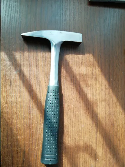 Drop Forged Solid Steel Tinner′s Hammer 18oz