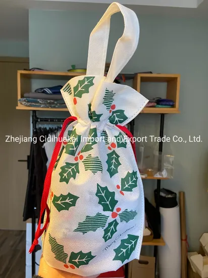 Fashion Design Christmas Decorative Customized Logo Eco-Friendly Reusable Handle Gift Non Woven Drawstring Bag Ladies Bag Made by Fabric