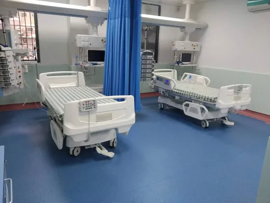 Hospital Furniture ICU Bed Medical Nursing Manual Hospital Bed with Examintation Lamp