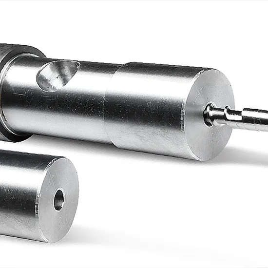 Bimetallic Nitride Injection Molding Machine Part Screw Barrel for Injection Spare Parts