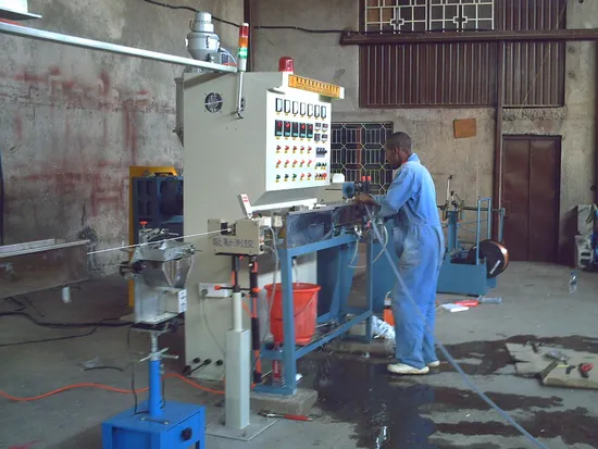 Plastic PVC Screw Extruder for Pipe Profile Sheet Extrusion
