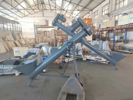 Screw Elevator Connect with The Pellet Mill and The Hammer Mill