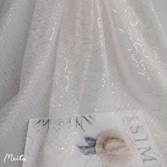 Design Polyester Luxury Beautiful Gauze Tulle Sequin Embroidered Bridal Glitter Fabric for Wedding Dress