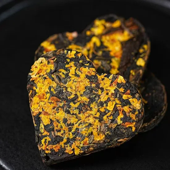 6g Health Yunann Dianhong Blended Fragrans Heart Shape Biscuit Tea